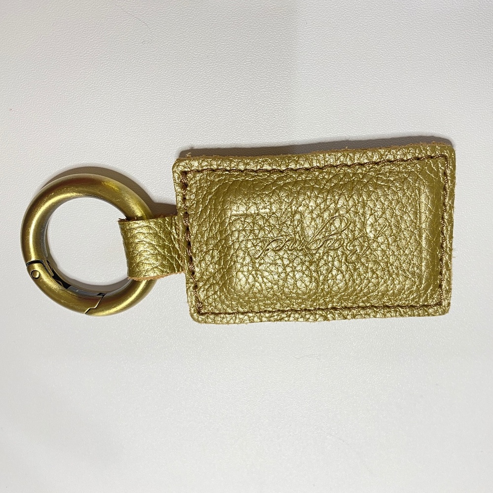 Bagnet Gold Leather Brass Ring Magnetic Purse holder 8lbs Gently used, some wear
